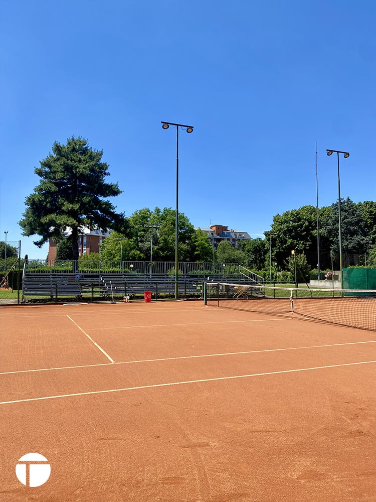 Campo da tennis del Jolly Club Milano | Tennis On Court | Il tennis da un altro punto di vista.